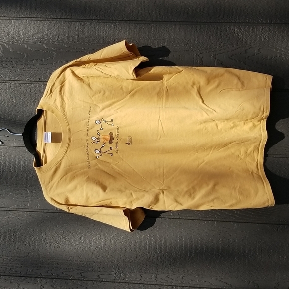 Mustard Tshirt - Picture 1 of 4